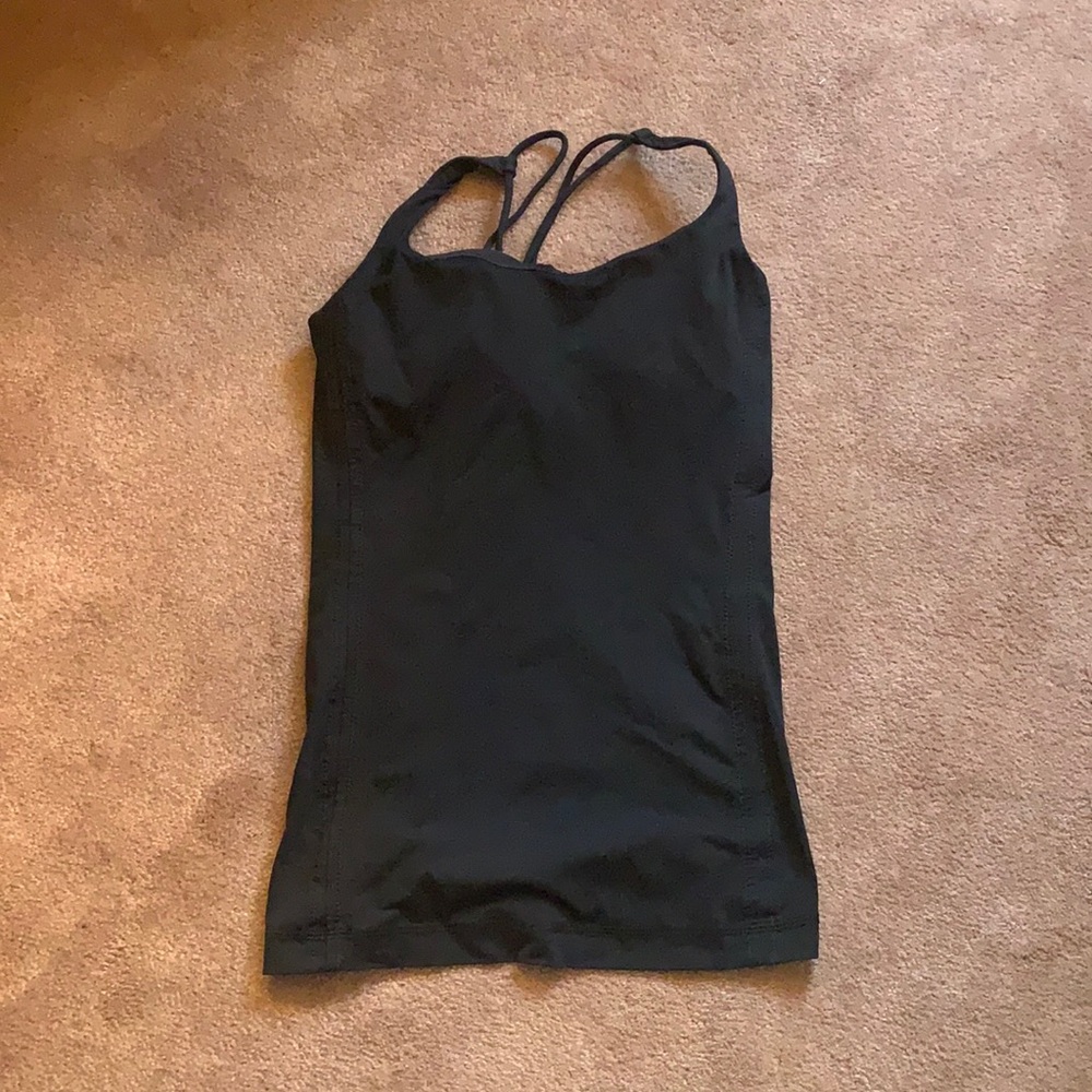 Lululemon black tank